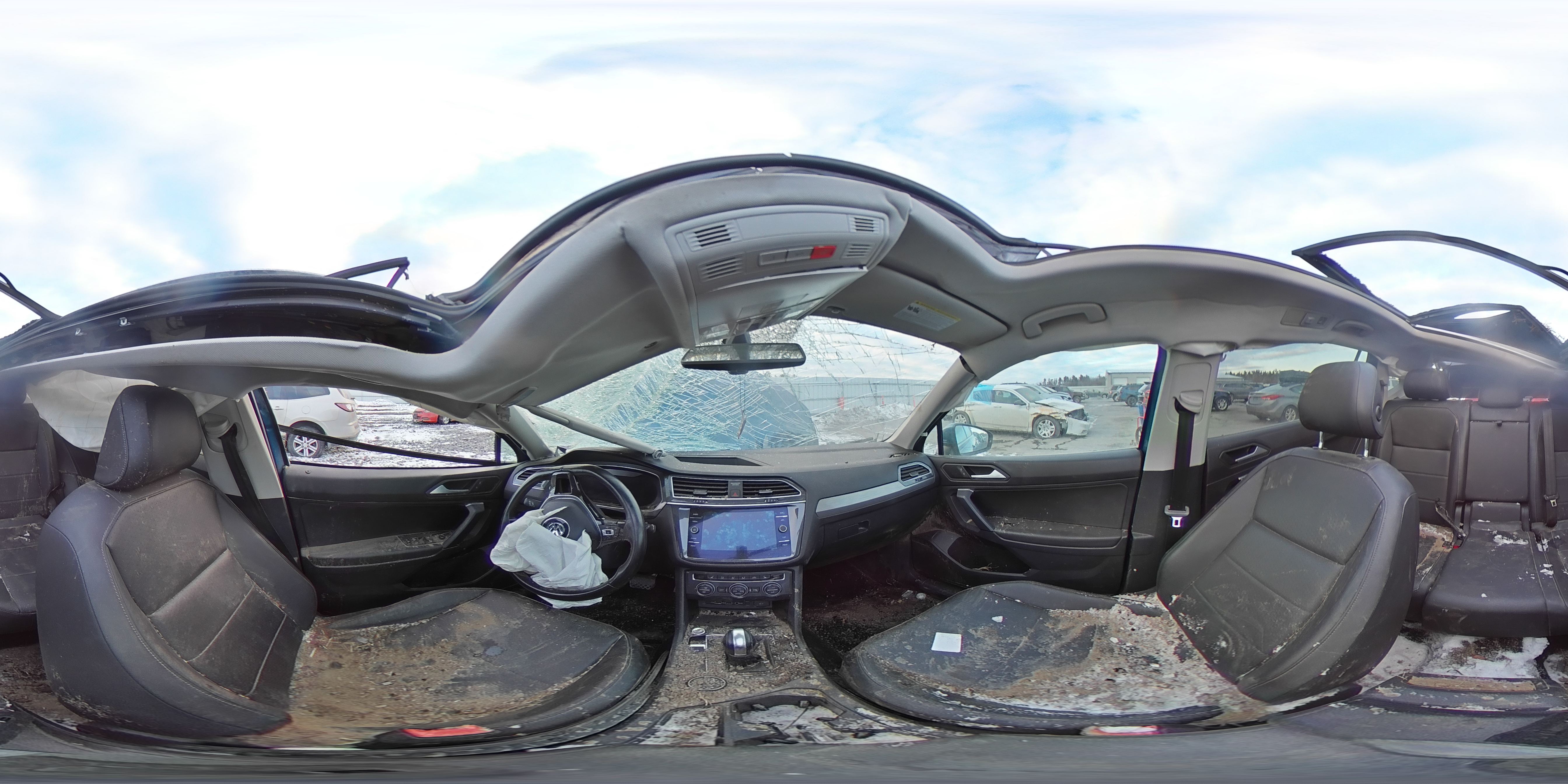 2019 Volkswagen Tiguan - Image 14