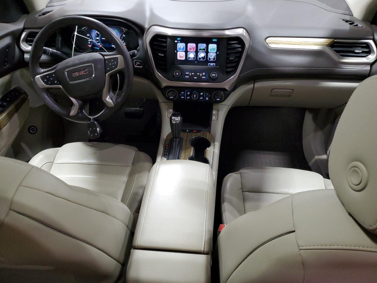 2017 GMC Acadia - Image 8