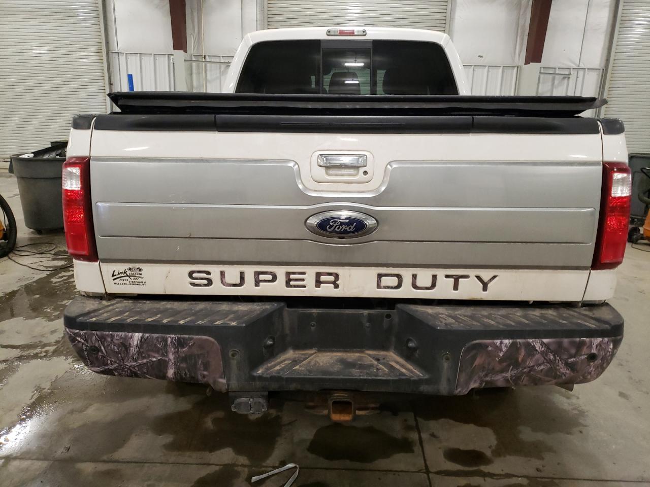2016 Ford F350 - Image 6