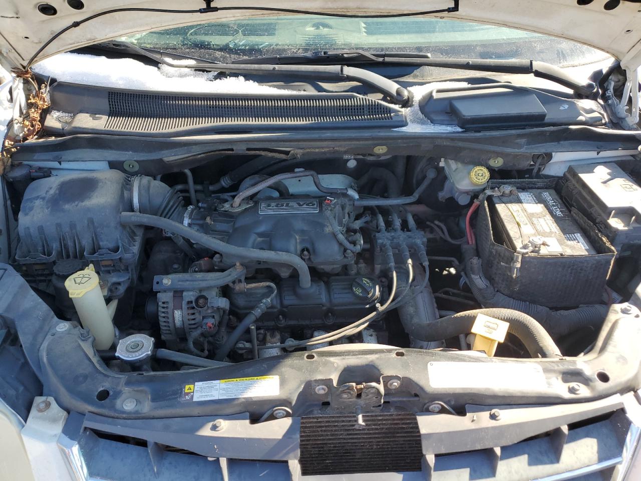 2010 Chrysler Town & Country - Image 11