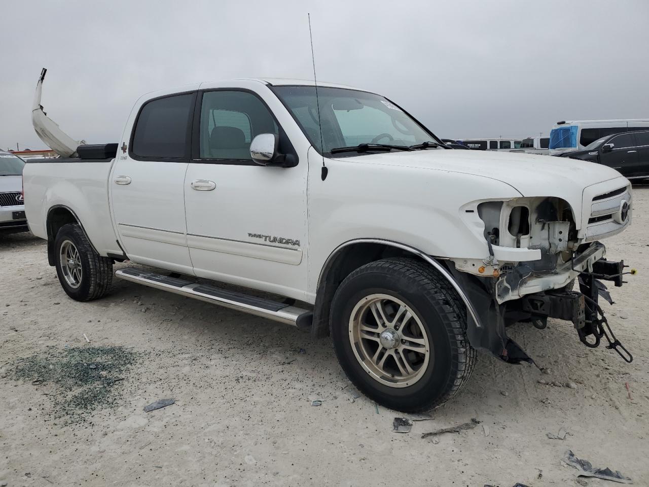 2004 Toyota Tundra - Image 4