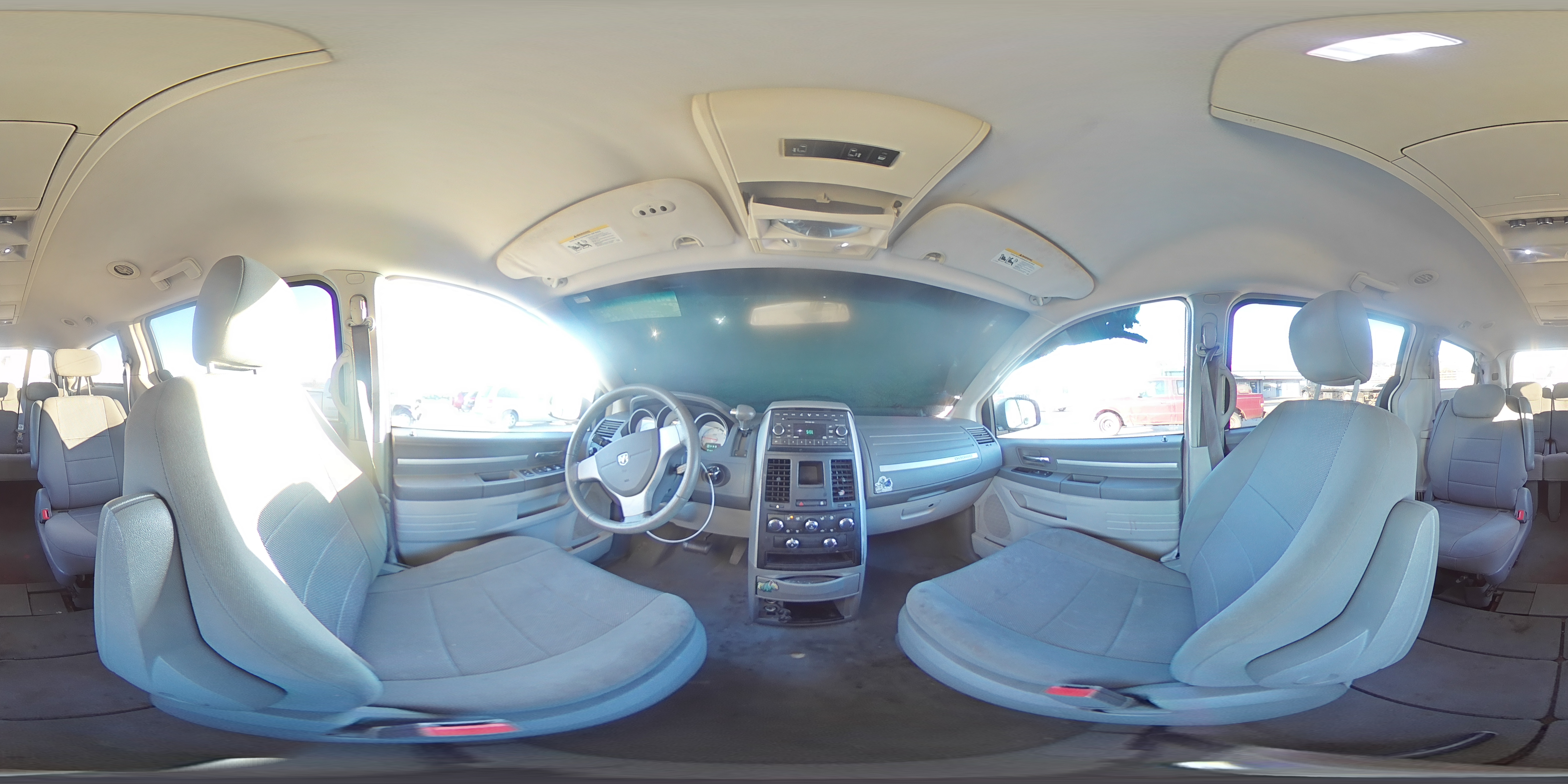 2008 Dodge Caravan - Image 14