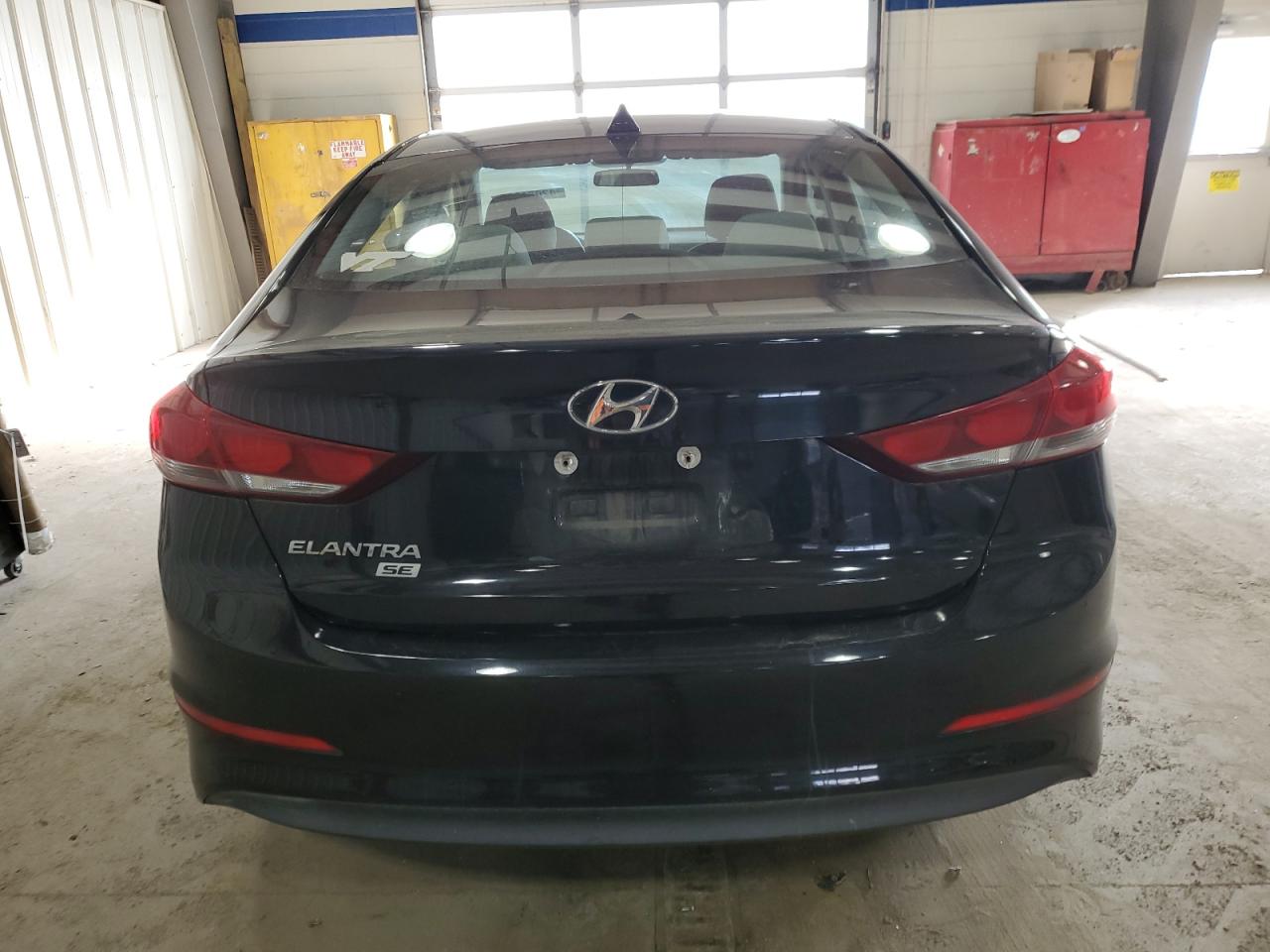 2017 Hyundai Elantra - Image 6