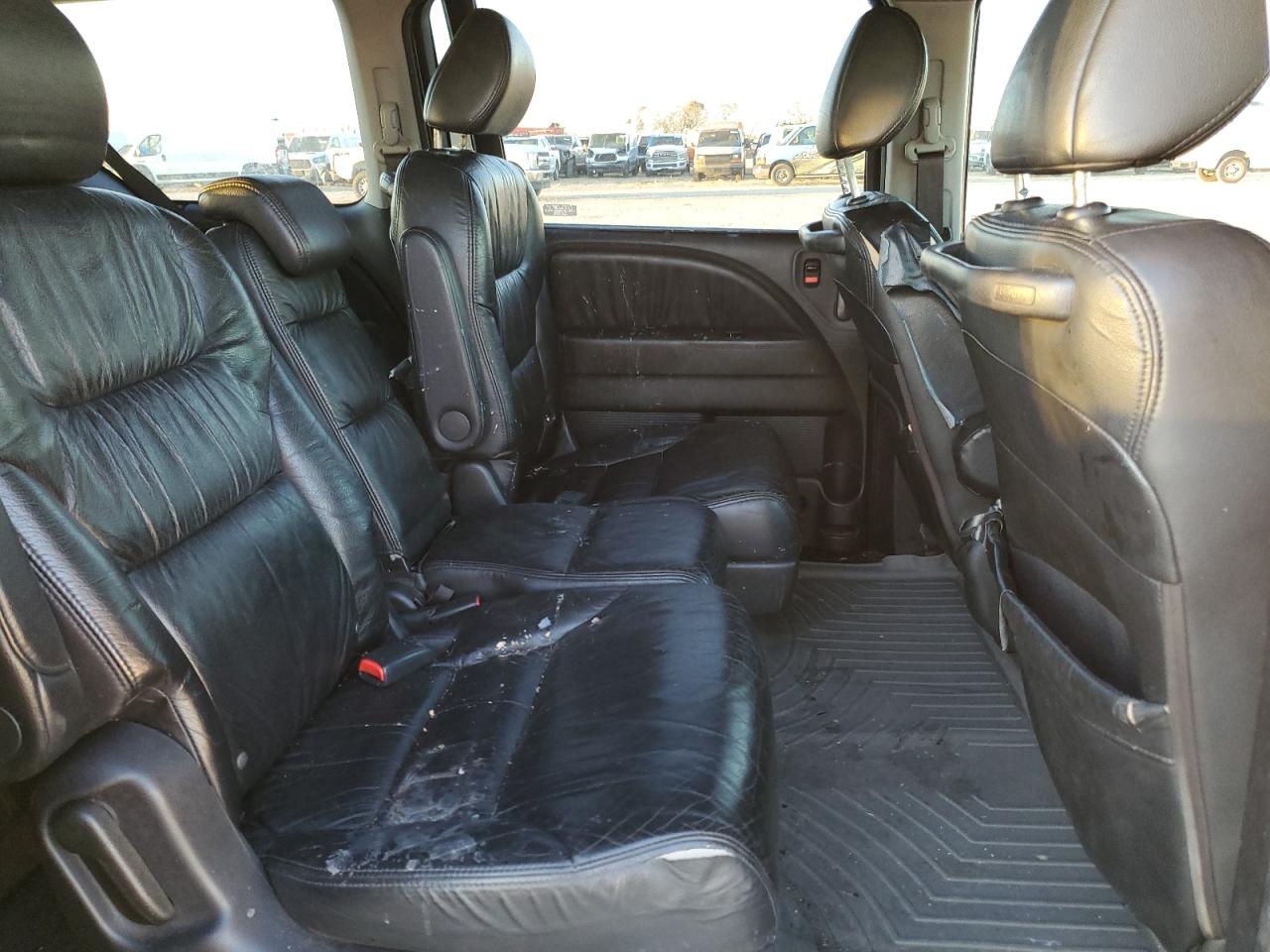 2008 Honda Odyssey - Image 11