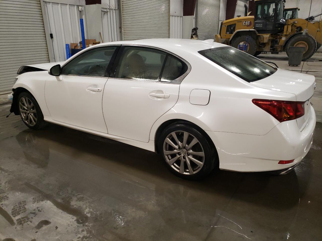 2015 Lexus GS - Image 2