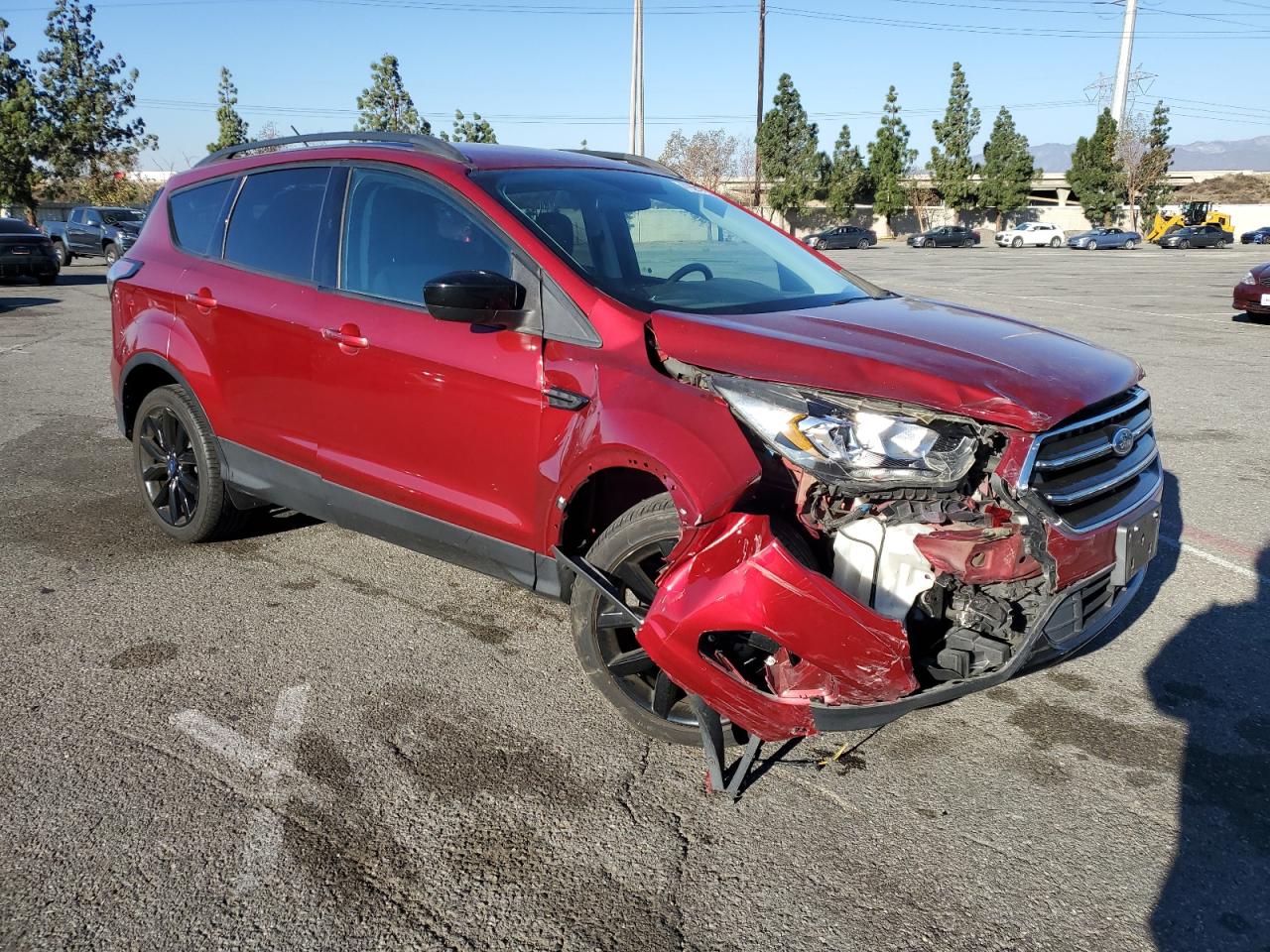 VIN 1FMCU0GD6JUA37246 2018 FORD ESCAPE no.4