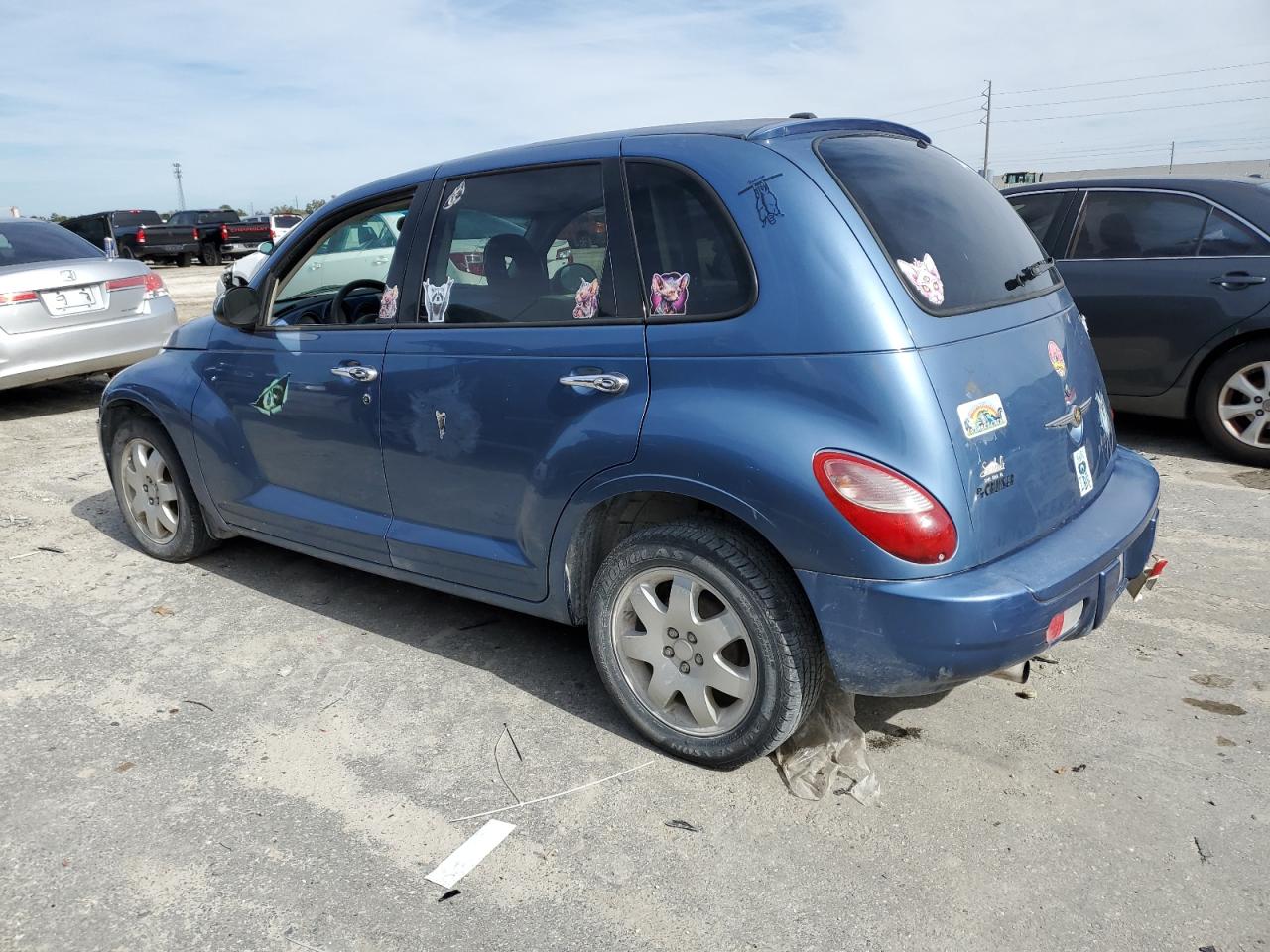 2007 Chrysler PT Cruiser - Image 2