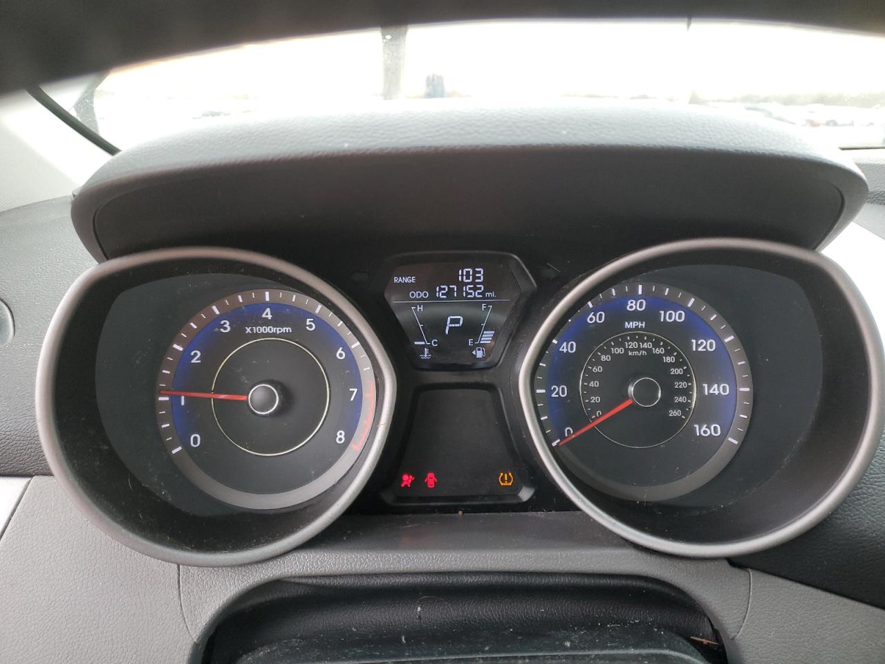 2011 Hyundai Elantra - Image 9