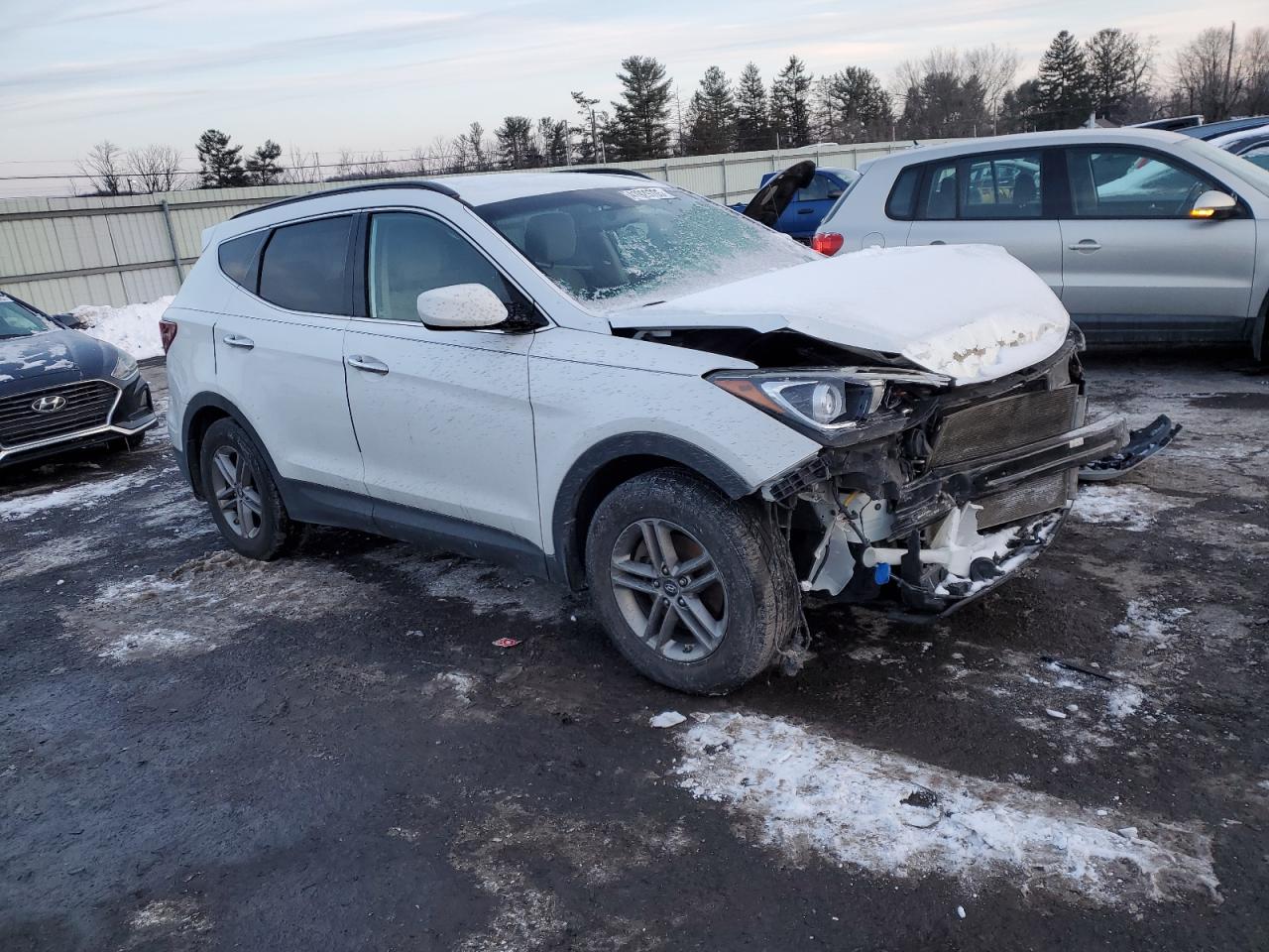 2017 Hyundai Santa Fe - Image 4