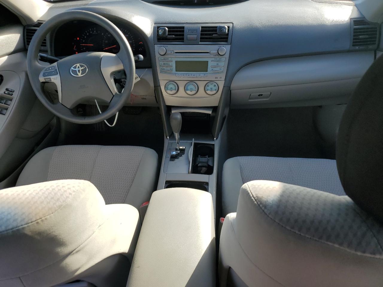 2011 Toyota Camry - Image 8