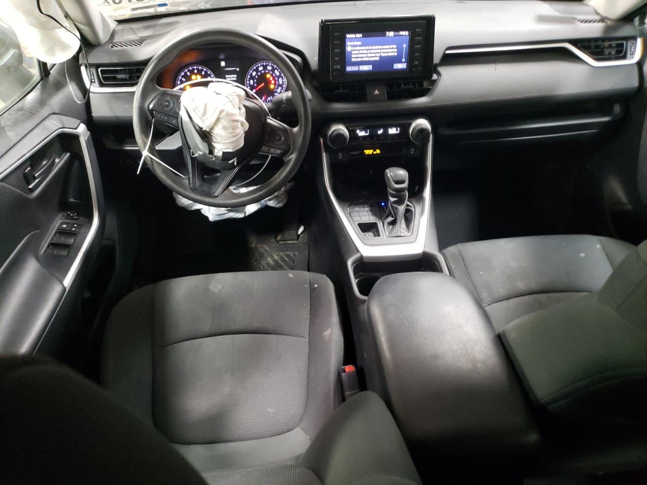 2019 Toyota RAV 4 - Image 8