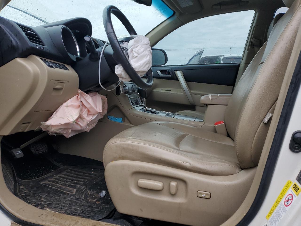 2012 Toyota Highlander - Image 7