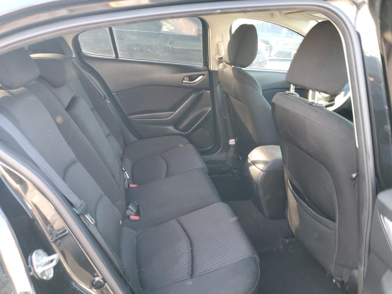 2016 Mazda 3 - Image 10