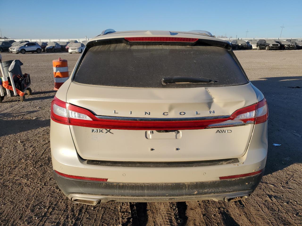 2018 Lincoln MKX - Image 6