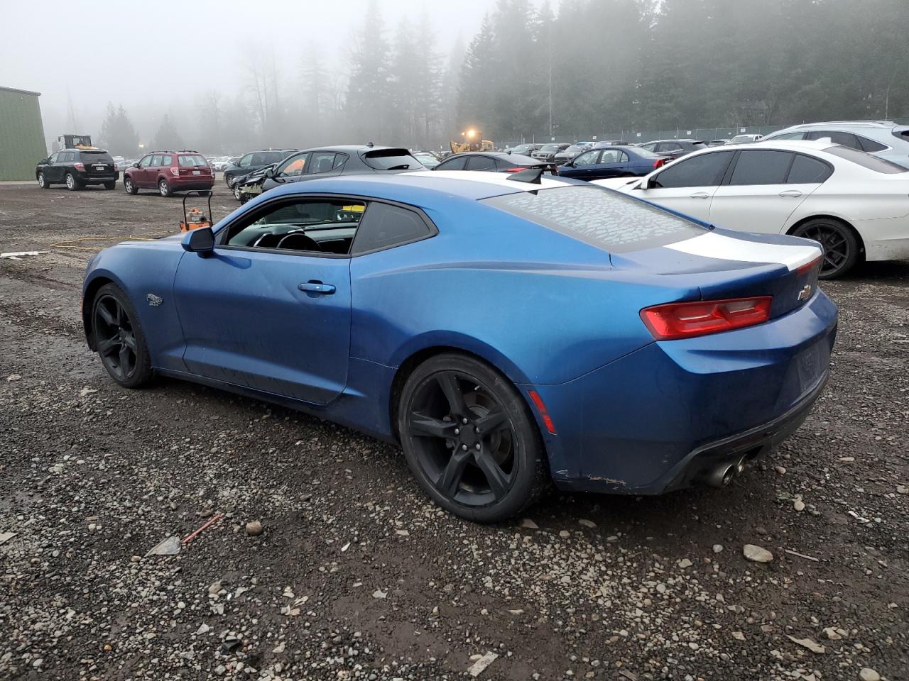 VIN 1G1FD1RS9H0111093 2017 CHEVROLET CAMARO no.2