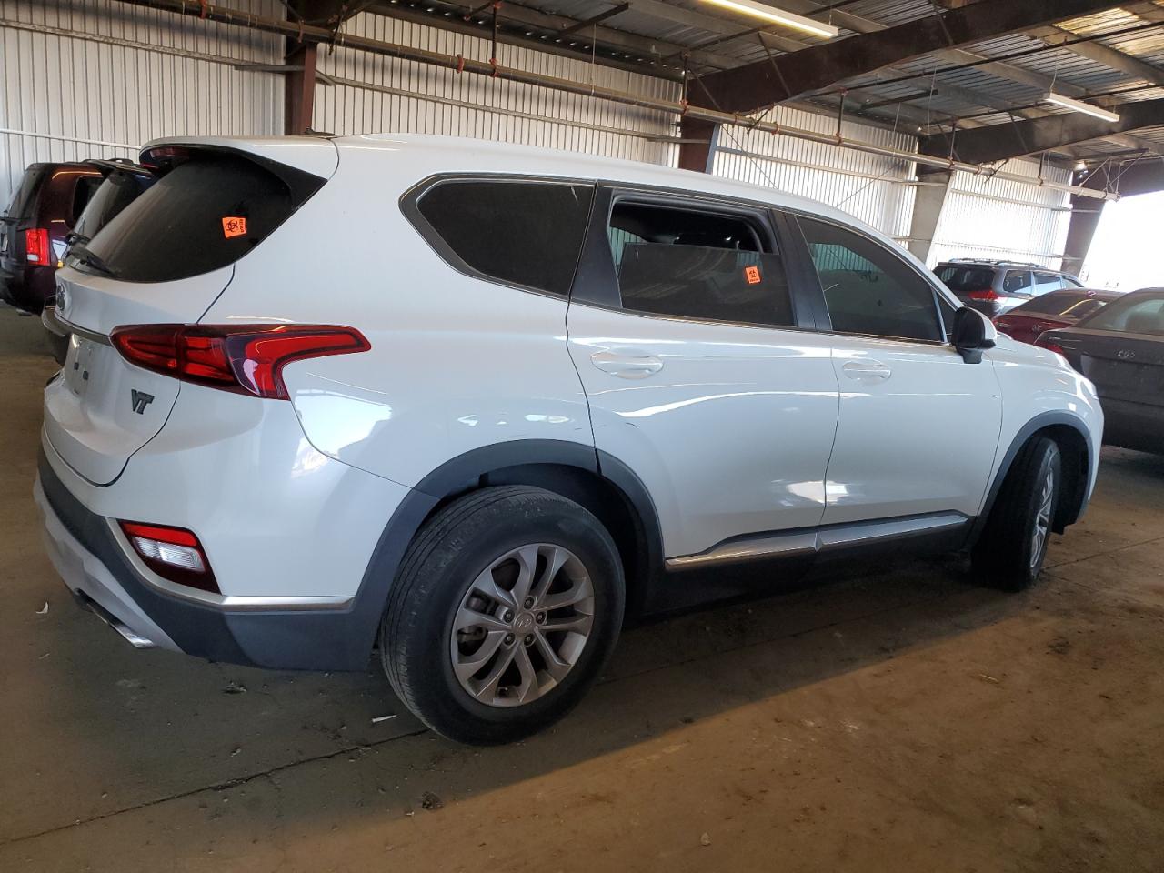 2019 Hyundai Santa Fe - Image 3