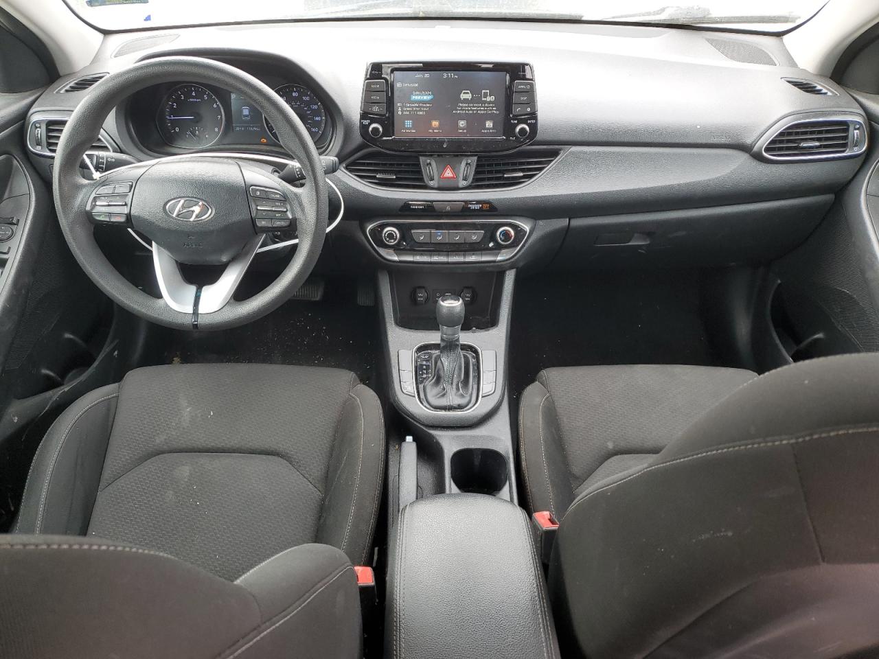 2019 Hyundai Elantra - Image 8