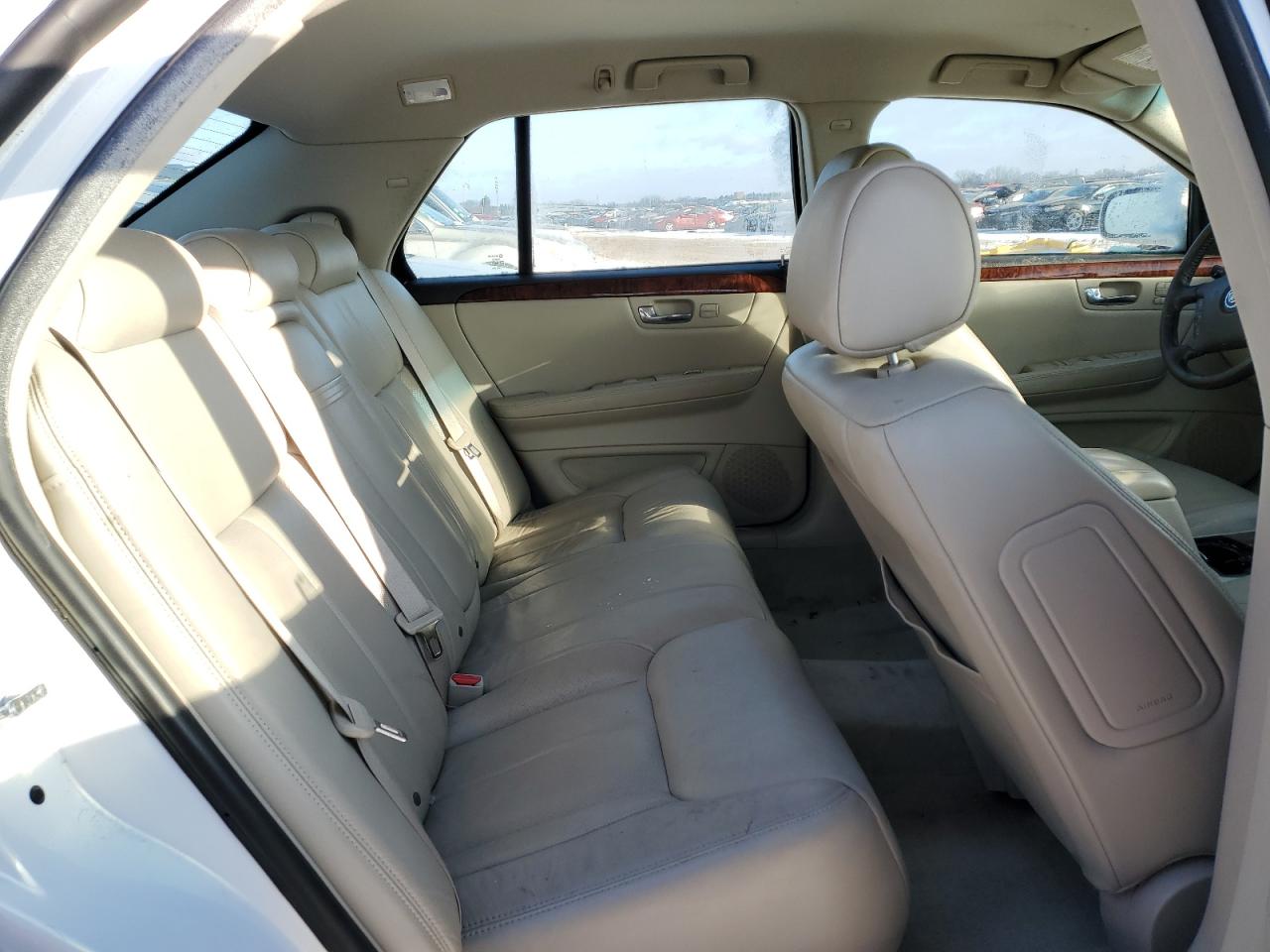2007 Cadillac DTS - Image 10