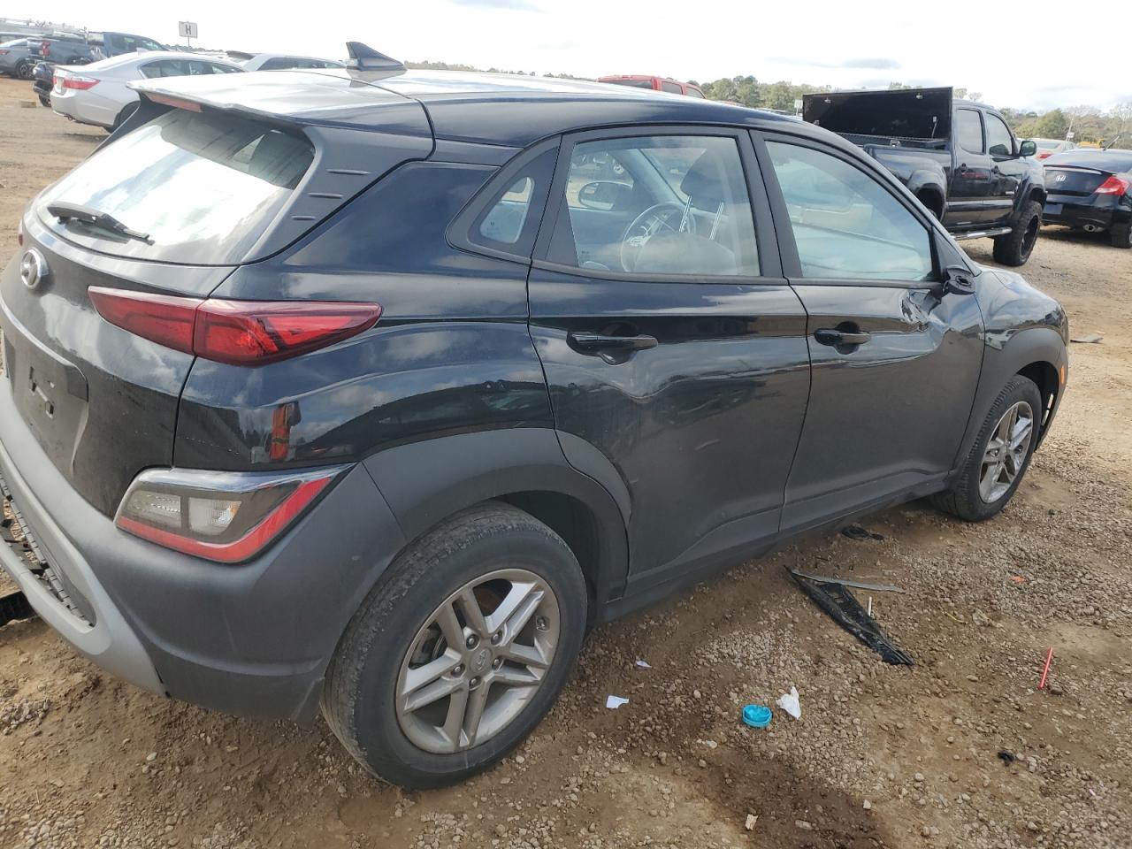 2022 Hyundai Kona - Image 3