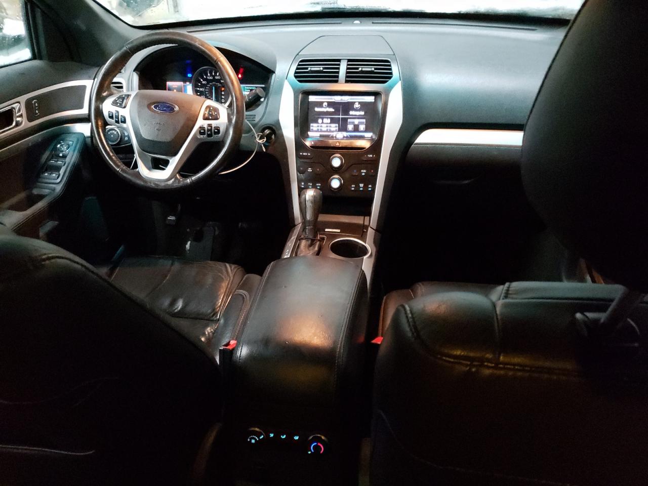 2013 Ford Explorer - Image 8