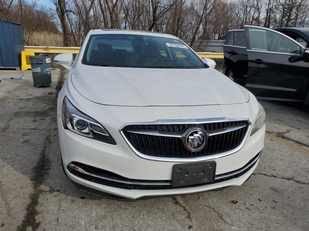 2018 Buick LaCrosse - Image 5