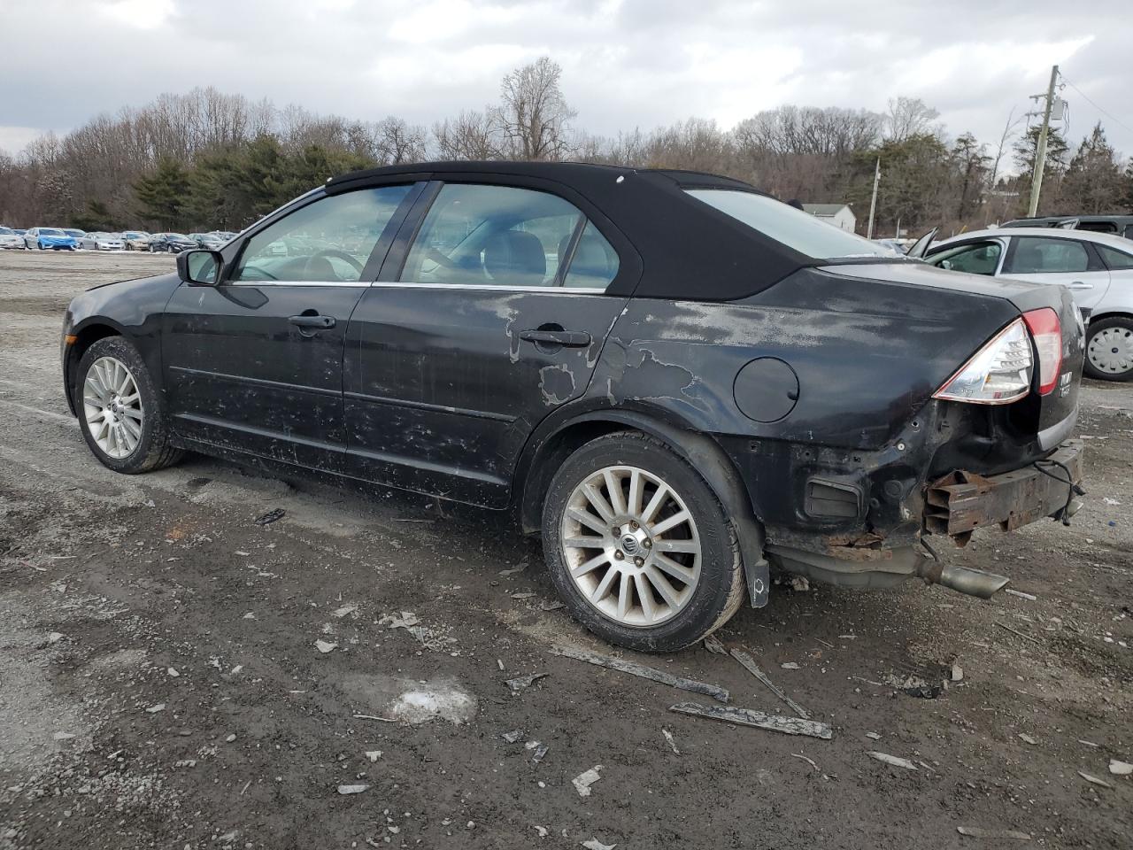 2006 Mercury Milan - Image 2