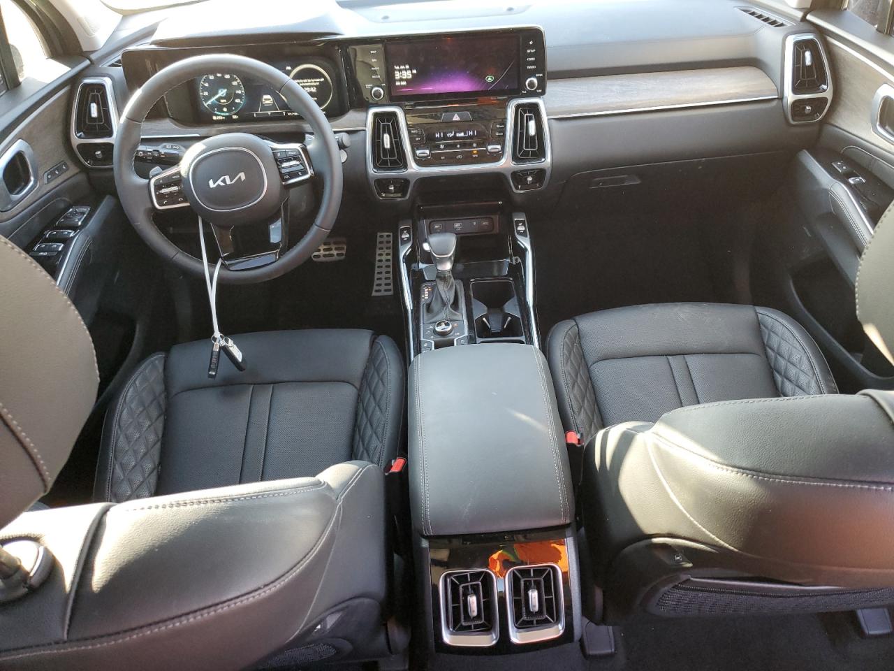 2023 Kia Sorento - Image 8