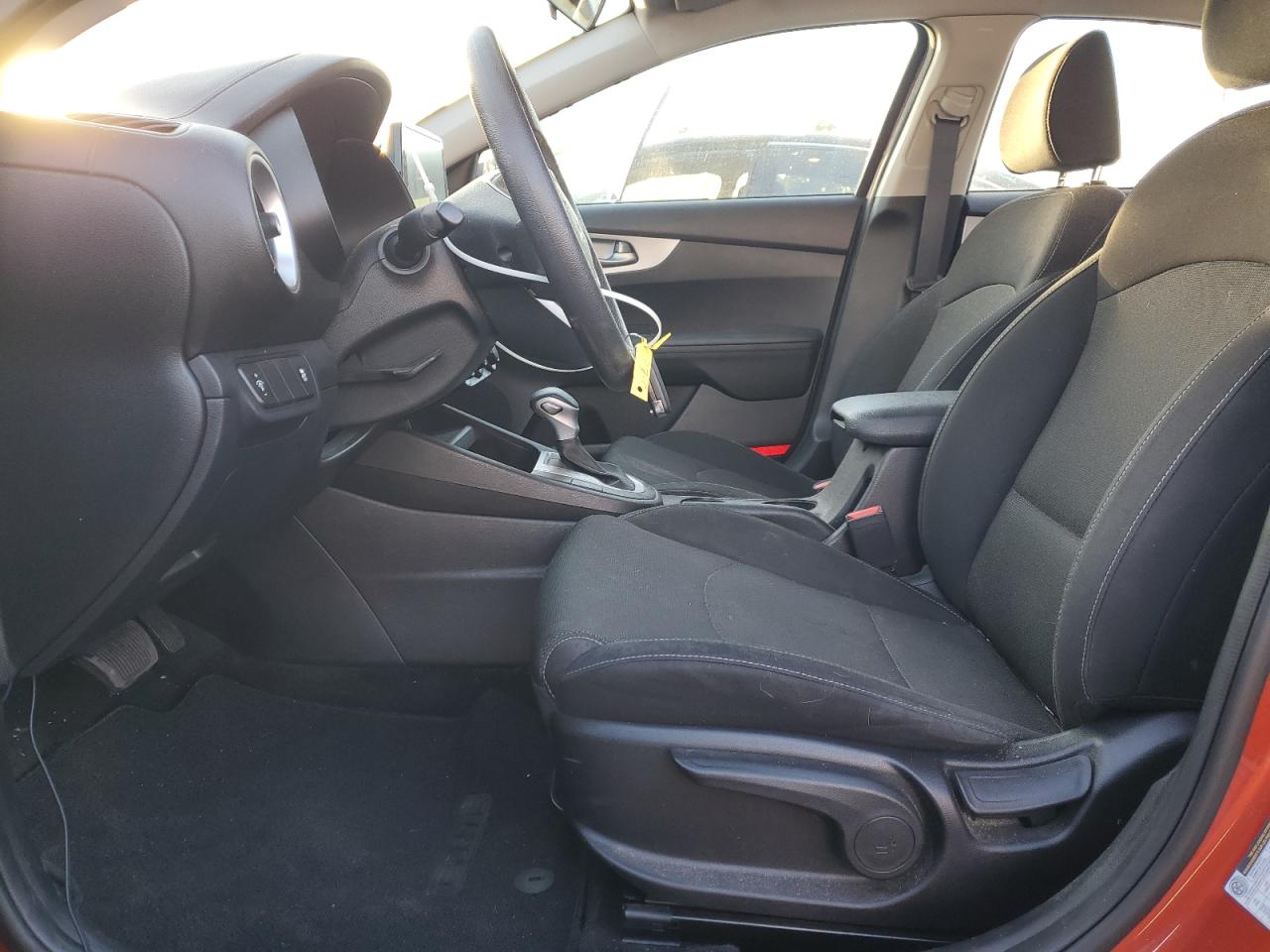 2022 Kia Forte - Image 7