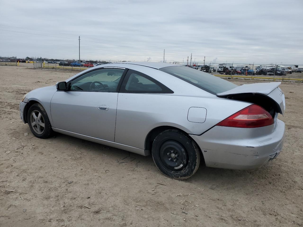 2005 Honda Accord - Image 2