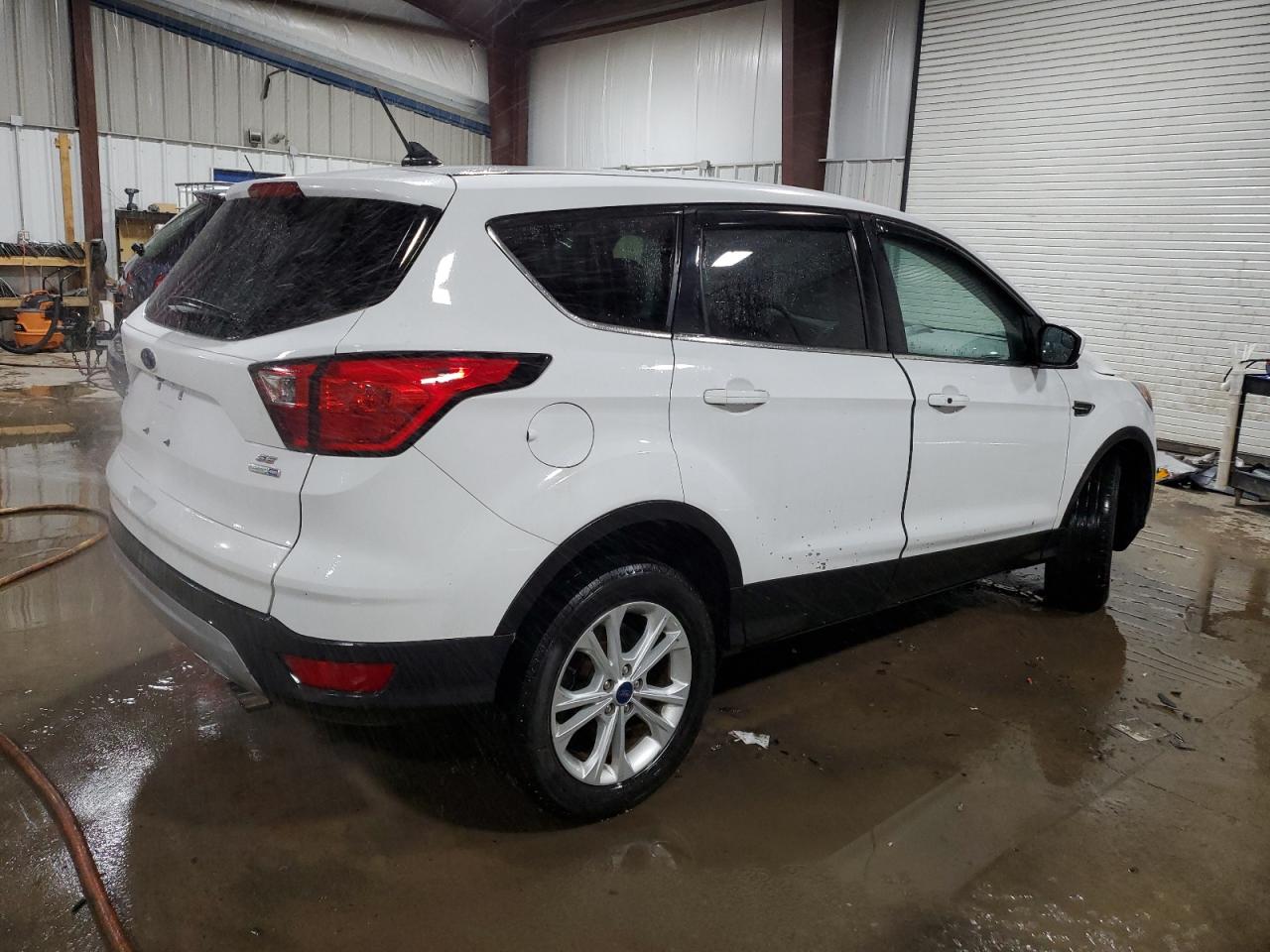 2019 Ford Escape - Image 3