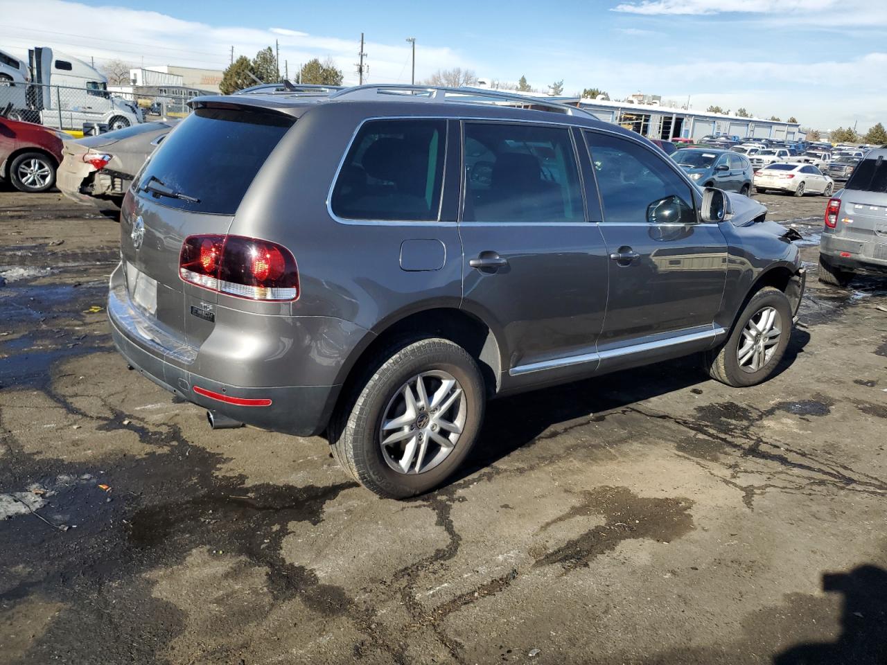 2008 Volkswagen Touareg - Image 3