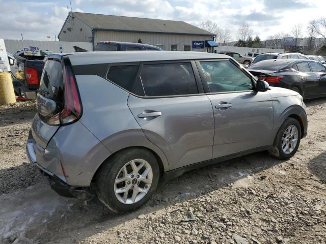  KIA SOUL 2023 Srebrny