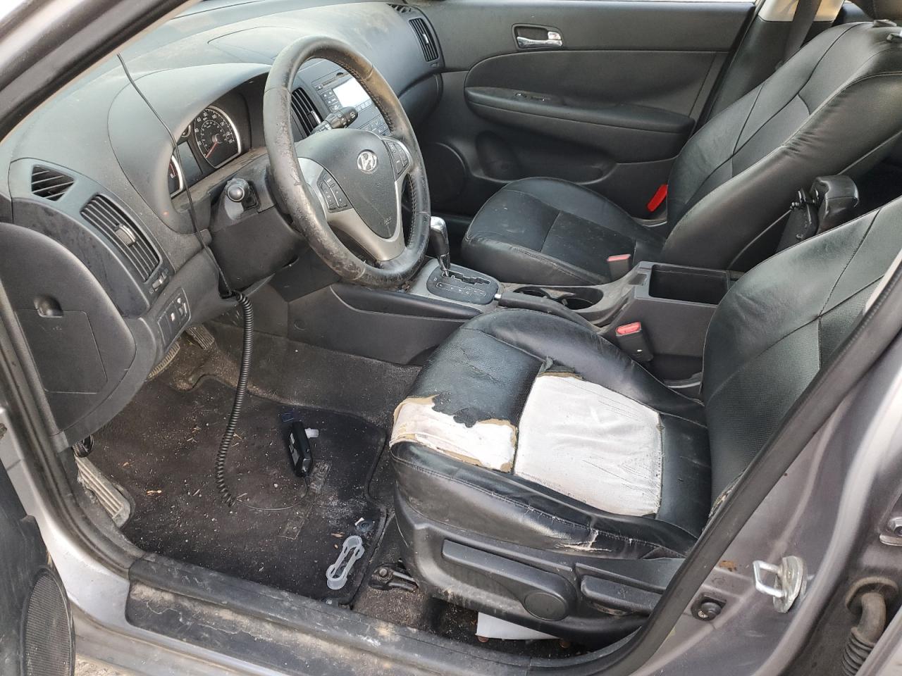 2012 Hyundai Elantra - Image 7