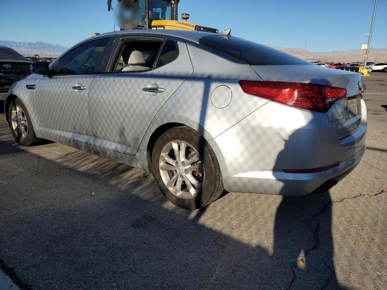 VIN 5XXGM4A74DG212216 2013 KIA OPTIMA no.2