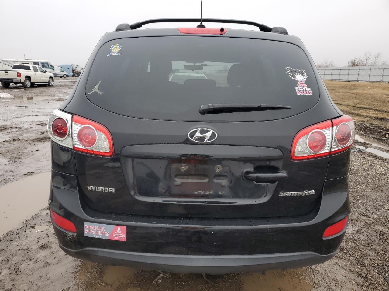 2011 Hyundai Santa Fe - Image 6