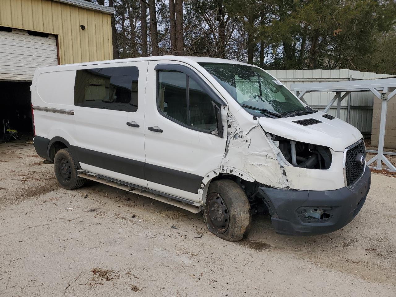 VIN 1FTBR1Y80NKA15110 2022 FORD TRANSIT no.4