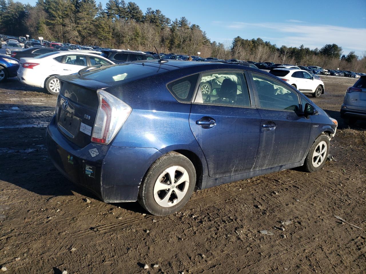 2015 Toyota Prius - Image 3