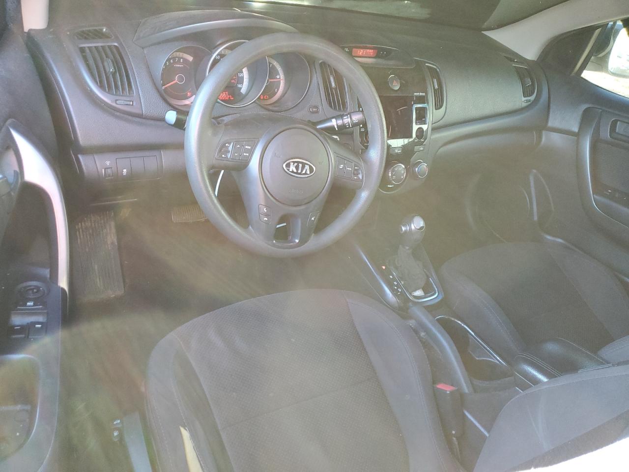 2011 Kia Forte - Image 8