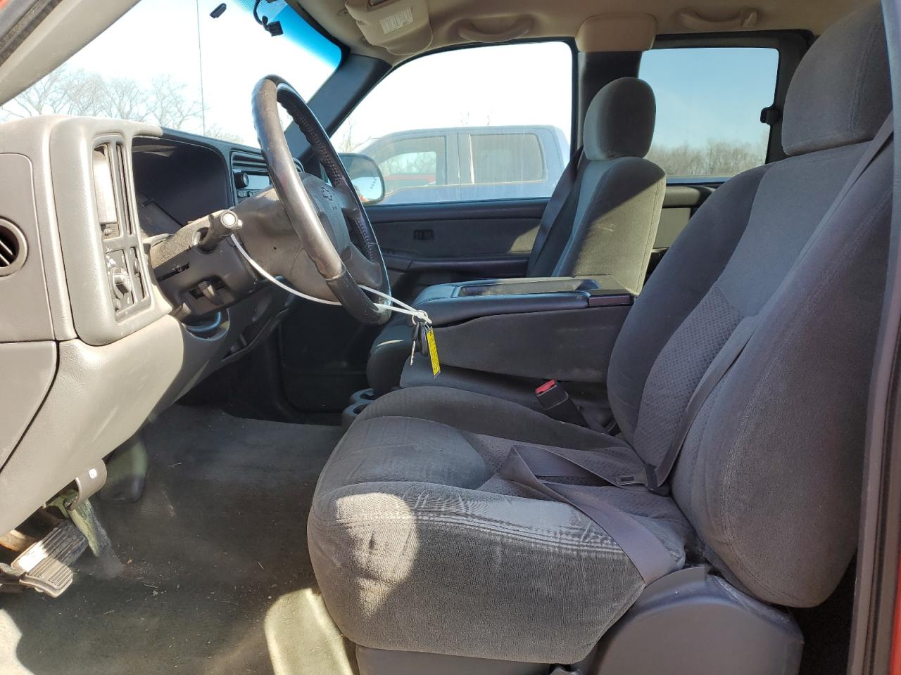 2003 Chevrolet Silverado - Image 7