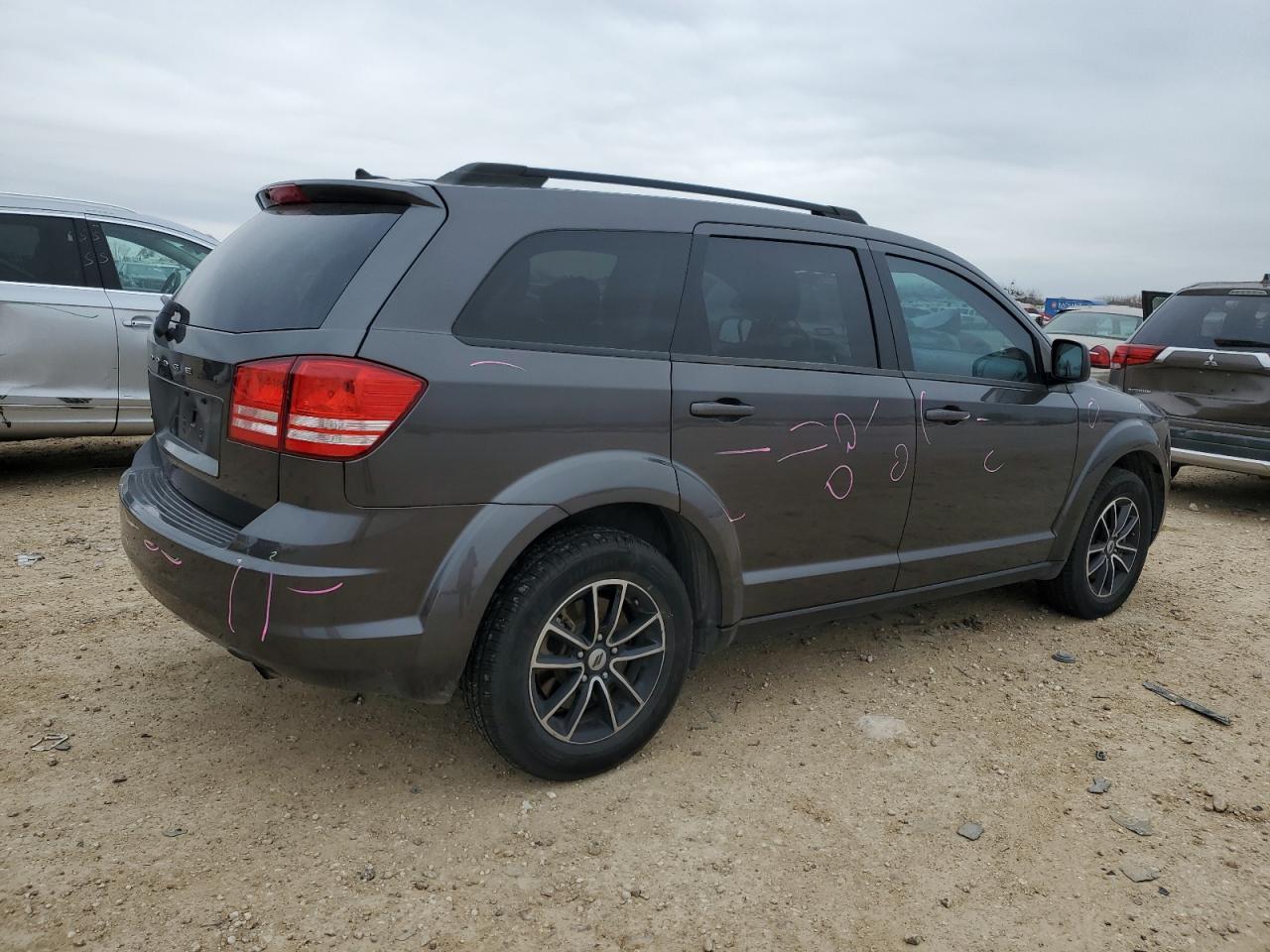 2018 Dodge Journey - Image 3