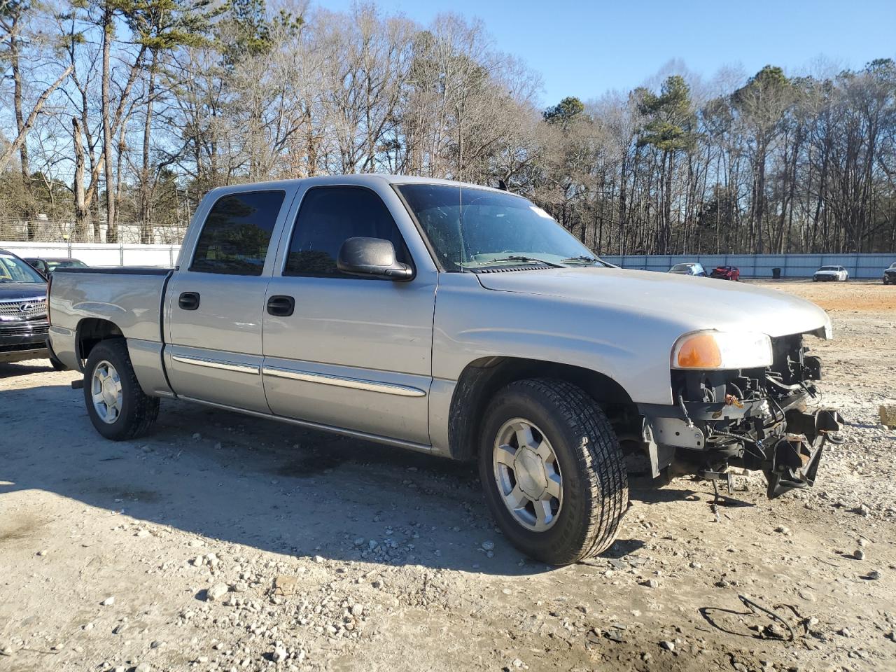 2006 GMC Sierra - Image 4