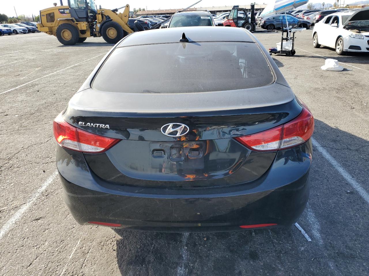 2013 Hyundai Elantra - Image 6