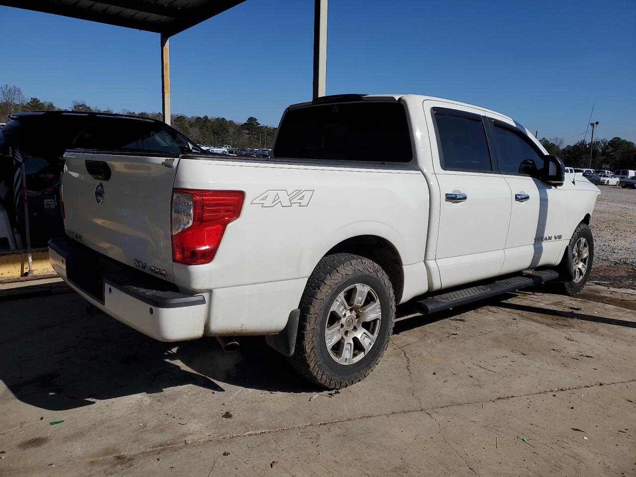 1N6AA1E50JN513245 NISSAN TITAN 2018