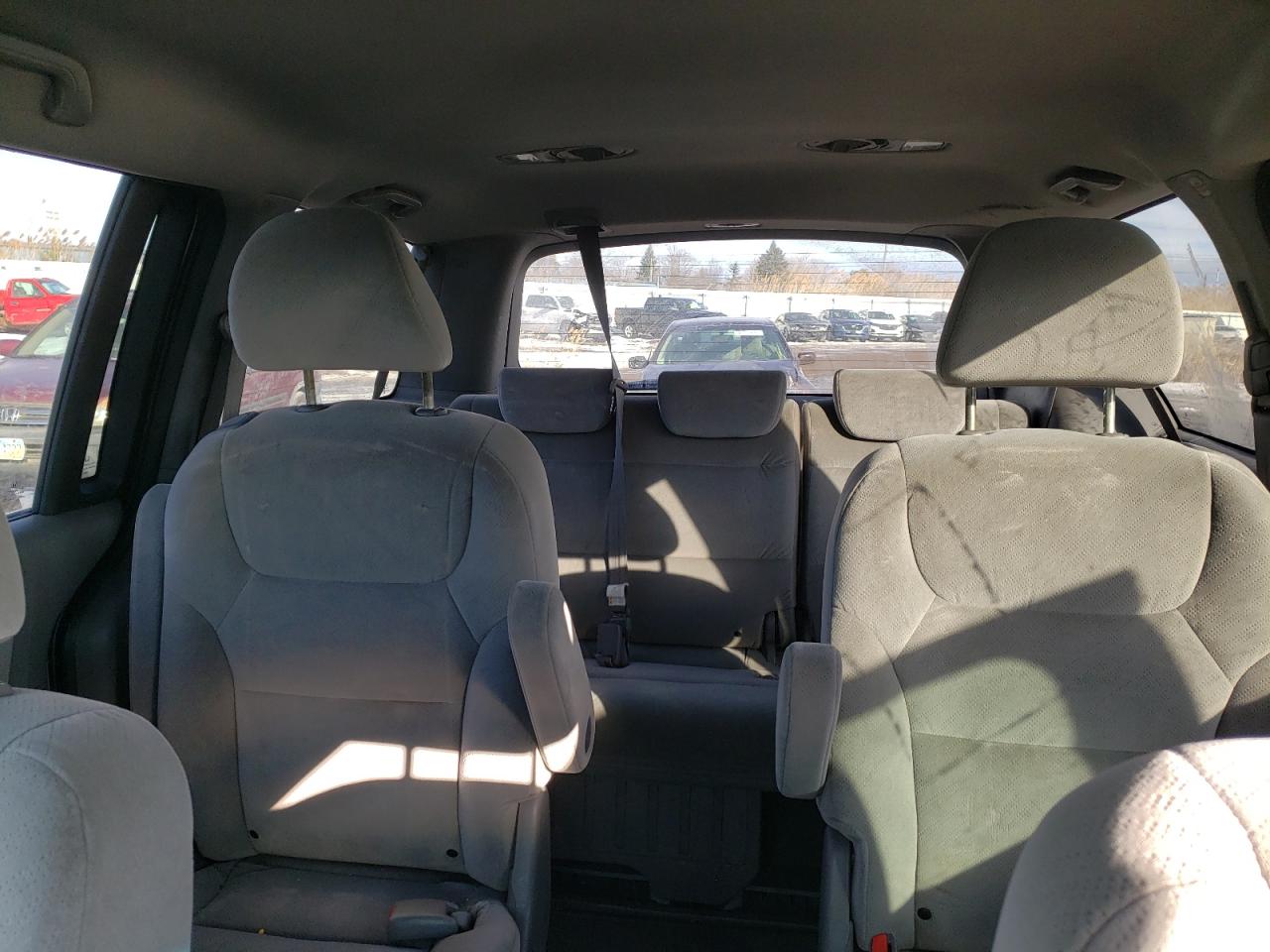 2010 Honda Odyssey - Image 10