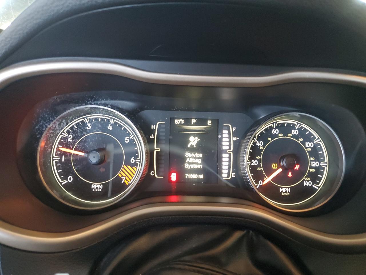 2014 Jeep Cherokee Latitude VIN: 1C4PJLCB3EW186812 Lot: 41777345