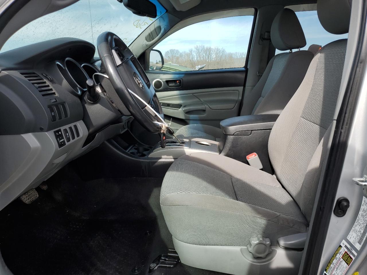 2013 Toyota Tacoma - Image 7