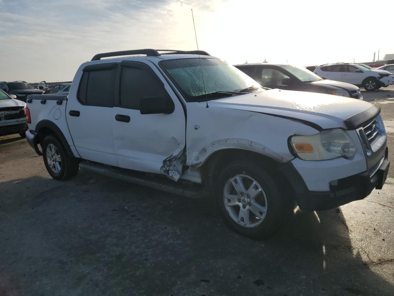 2007 Ford Explorer - Image 4