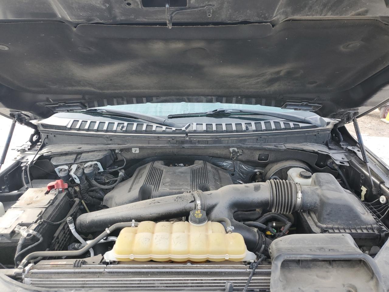2020 Ford Expedition - Image 12