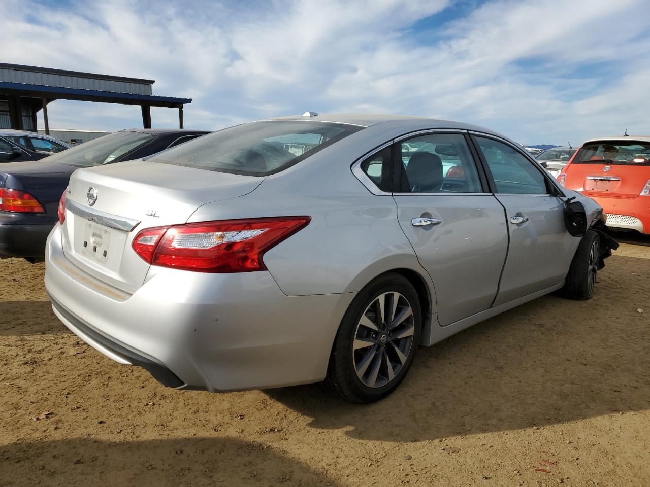 2017 Nissan Altima - Image 3