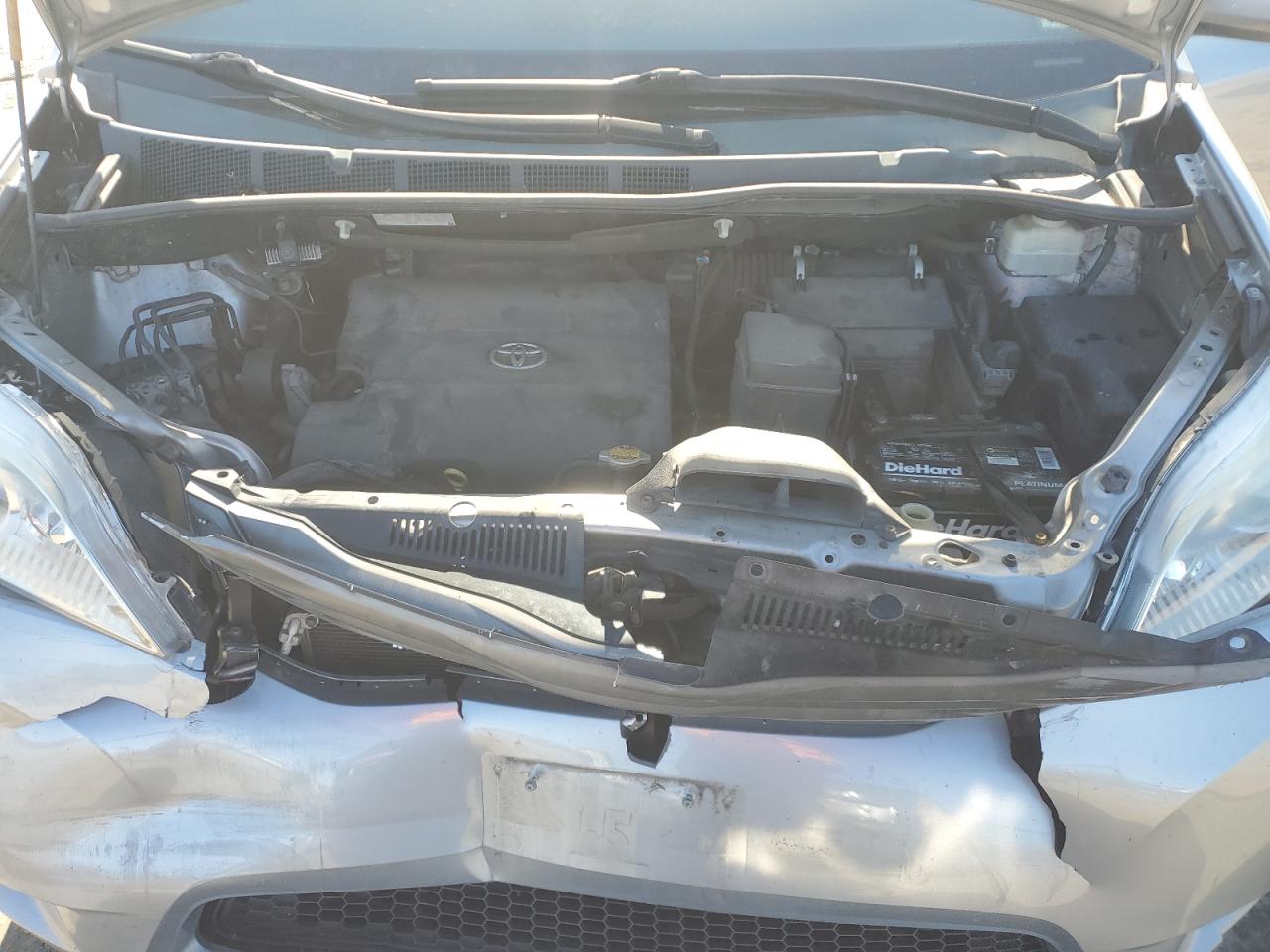 2013 Toyota Sienna - Image 14